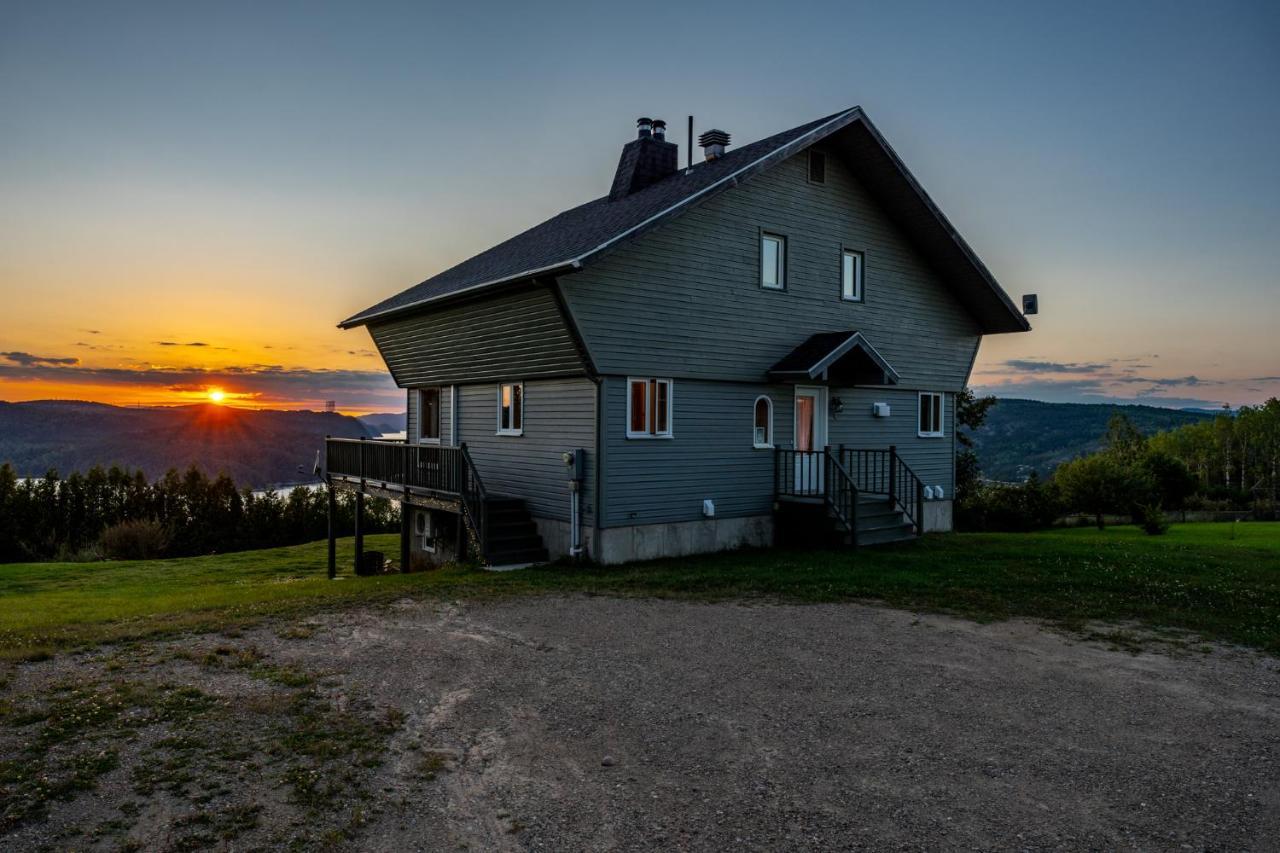 Montfjord - Chalets, Vue Spectaculaire Et Spa. Chantafjord #4 Sacre-Coeur ภายนอก รูปภาพ