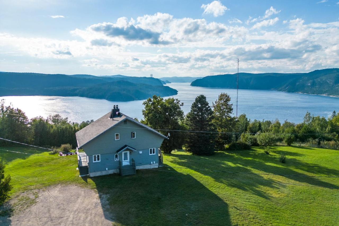 Montfjord - Chalets, Vue Spectaculaire Et Spa. Chantafjord #4 Sacre-Coeur ภายนอก รูปภาพ