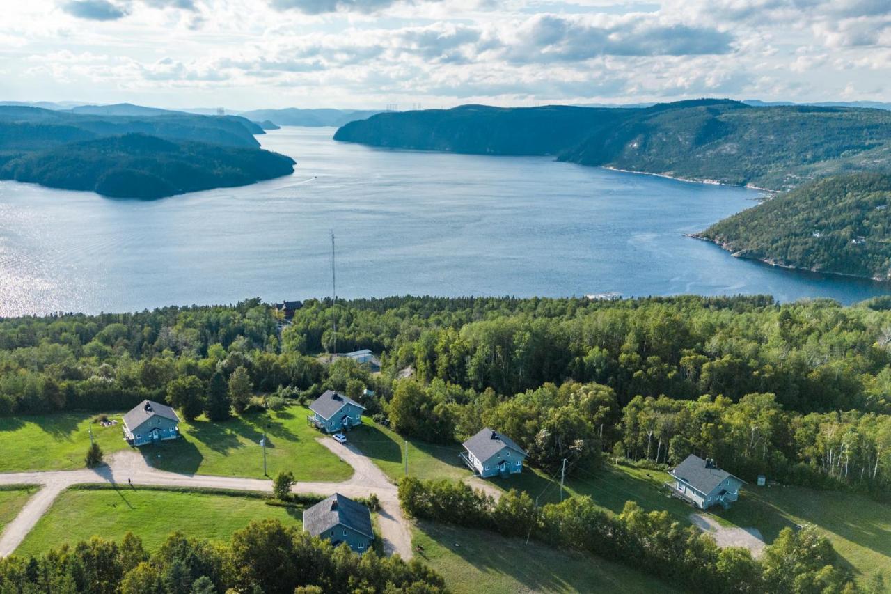 Montfjord - Chalets, Vue Spectaculaire Et Spa. Chantafjord #4 Sacre-Coeur ภายนอก รูปภาพ