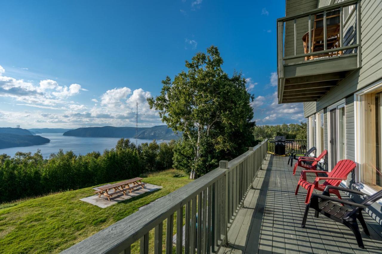 Montfjord - Chalets, Vue Spectaculaire Et Spa. Chantafjord #4 Sacre-Coeur ภายนอก รูปภาพ