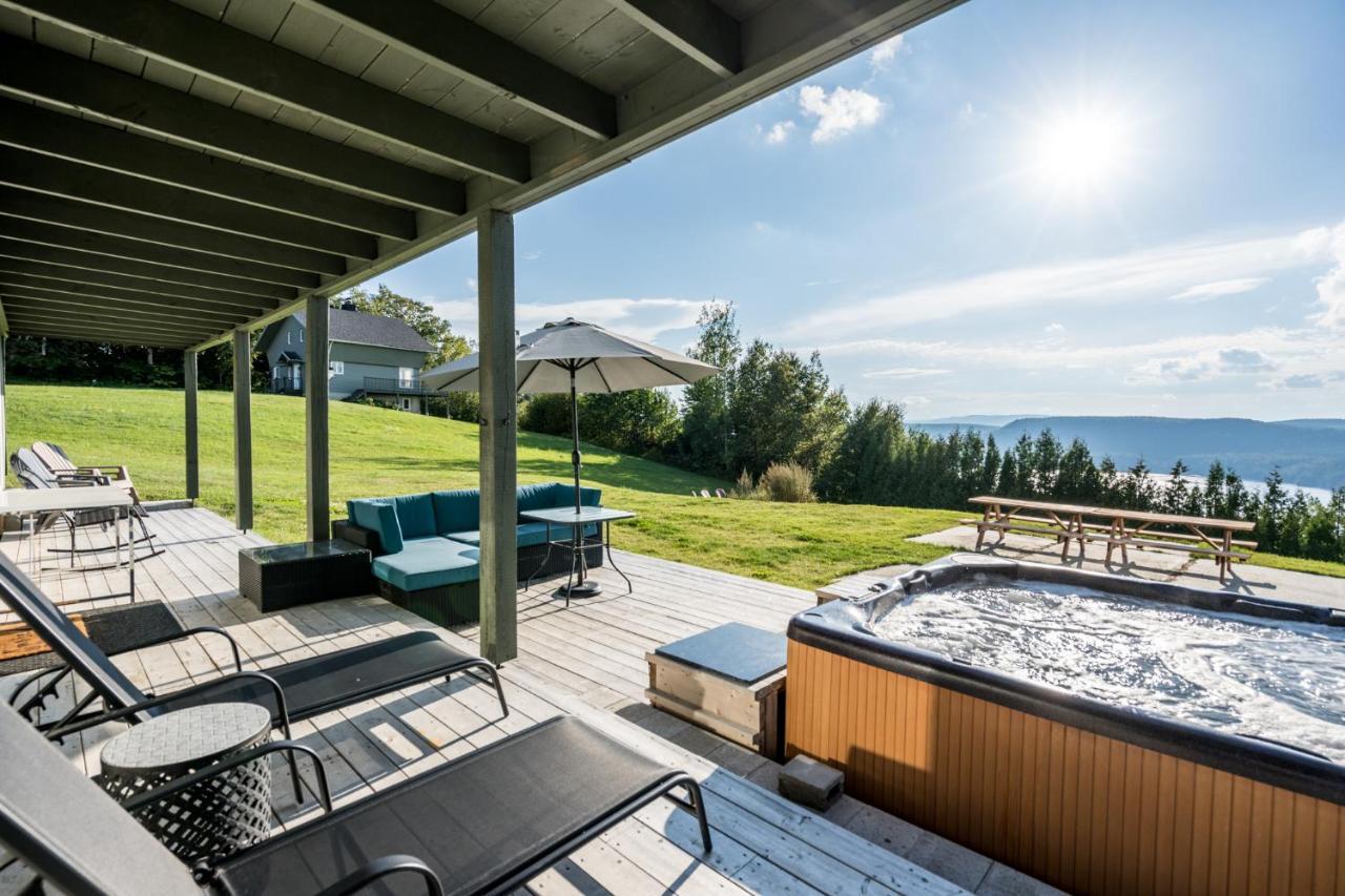 Montfjord - Chalets, Vue Spectaculaire Et Spa. Chantafjord #4 Sacre-Coeur ภายนอก รูปภาพ