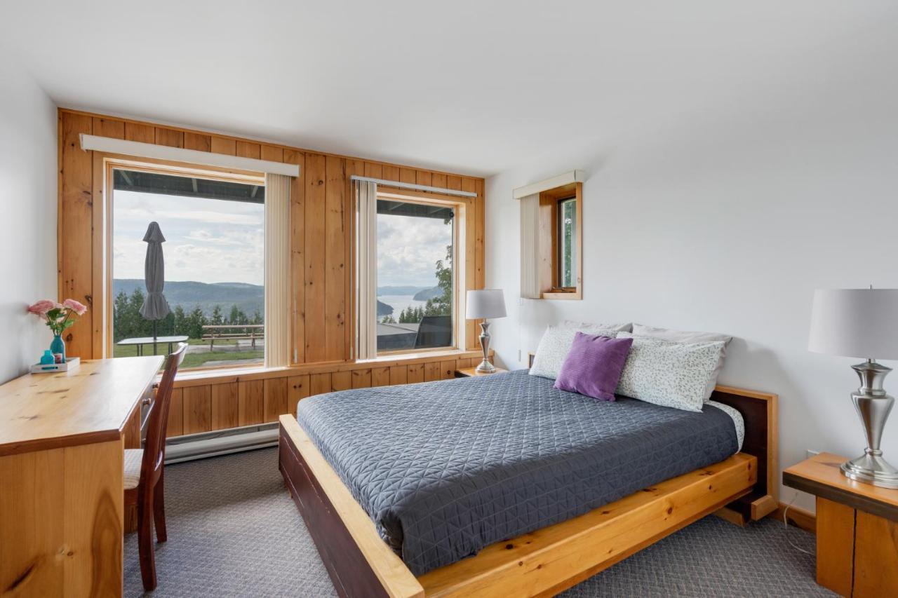 Montfjord - Chalets, Vue Spectaculaire Et Spa. Chantafjord #4 Sacre-Coeur ภายนอก รูปภาพ
